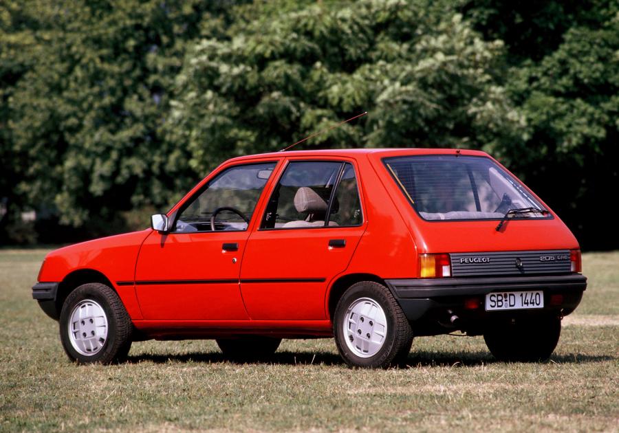 Peugeot 205 5-Door 1983 года  (фото 12 из 14)